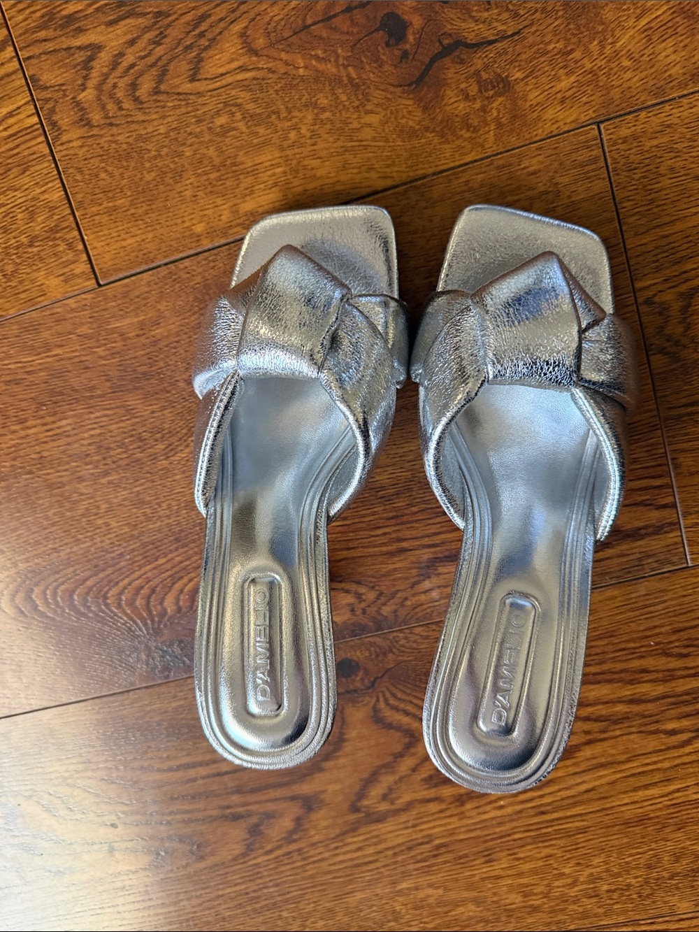 Rocco D'Amelio Silver Knotted Slide Sandals